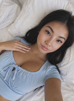 Busty Tara - escort in Singapore Photo 1 of 5