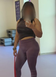 Busty Whore Muscle Woman From India - escort in Dubai Photo 3 of 5