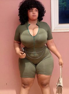 Bustyy - escort in Lagos, Nigeria Photo 3 of 6