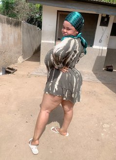 Bustyy - escort in Lagos, Nigeria Photo 4 of 6