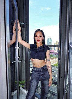 Buttercup69 - Transsexual escort in Bangkok Photo 12 of 12