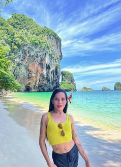 Buttercup69 - Transsexual escort in Bangkok Photo 14 of 14