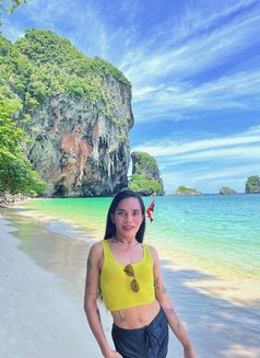 Buttercup69 - Transsexual escort in Bangkok Photo 14 of 14