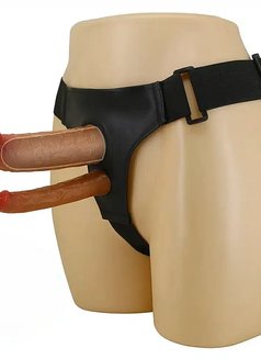 BUY Sex Toys - puta in Fujairah Photo 15 of 29