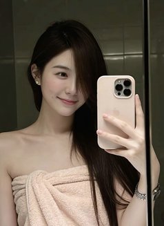 Cẩm Linh - dominatrix in Bangkok Photo 2 of 3