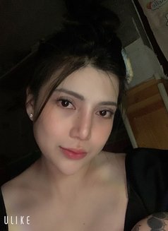 Cẩm Na Outcall and Incall - escort in Al Juffair Photo 5 of 5