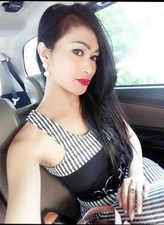 C0me and Feeel Me - Transsexual escort in Bali Photo 3 of 10
