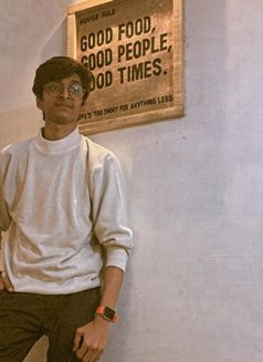 Ca Kanha - Male escort in Kolkata Photo 2 of 2