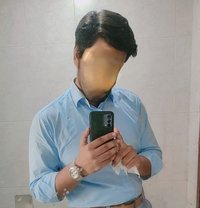 CA Qualified - Male escort in Karāchi