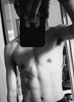 Ca Romeo - Acompañantes masculino in Kolkata Photo 3 of 3