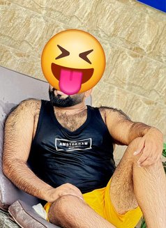 Ca Toper - masseur in Muscat Photo 1 of 3
