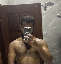 CA Topper for Women Only - Acompañantes masculino in Colombo