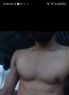 Ca Topper - Agencia de acompañantes masculinas in Indore Photo 3 of 4
