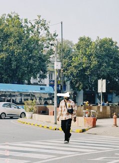 CA topper - Acompañantes masculino in Kolkata Photo 6 of 7