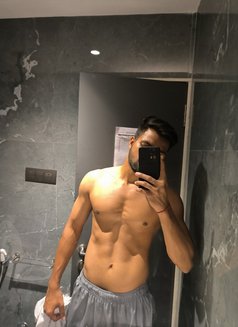 Ca Topper - Male escort in Mumbai Photo 4 of 4