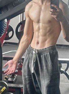 Ca Topper - Male escort in Navi Mumbai Photo 1 of 1