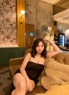Caca - escort in Bali Photo 4 of 6