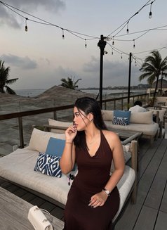 Caca - Acompañante in Bali Photo 5 of 8