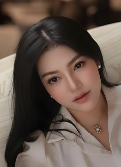 Caca - escort in Singapore Photo 16 of 17