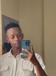 Cacx - Acompañantes masculino in Nairobi Photo 5 of 7