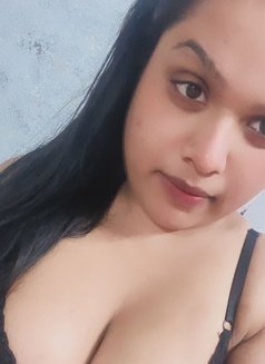 CADBURY SLIK - Transsexual escort in Kolkata Photo 8 of 10
