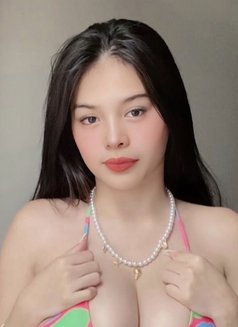 Cailey - escort in Manila Photo 1 of 4