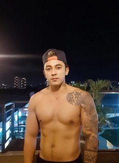 Cain - Acompañantes masculino in Manila Photo 5 of 12