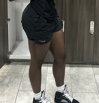 Cainan - Acompañantes masculino in Malta
