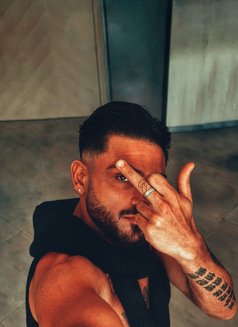 Caio - Acompañantes masculino in Dubai Photo 2 of 5