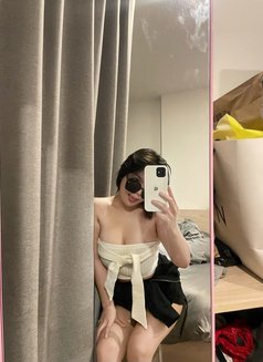 Cake New girl - escort in Okinawa Island Photo 2 of 5