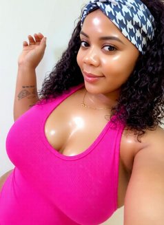 Calandra - escort in Buraidah Photo 2 of 6