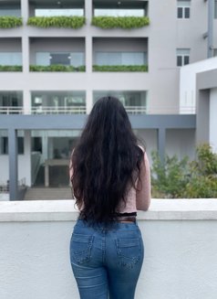 Calicut Adult Escort Service - puta in Kozhikode Photo 1 of 2