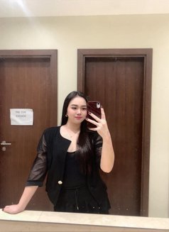 Calie, Just arrived in KL - escort in Kuala Lumpur Photo 10 of 10
