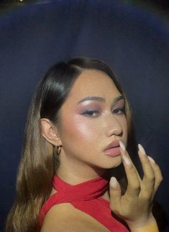 Caliii - Transsexual escort in Manila Photo 7 of 8