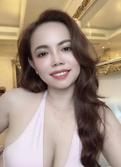 Calista - escort in Mumbai Photo 3 of 3