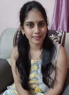 Call Ammu Hot Independent College Girl - puta in Chennai Photo 1 of 2