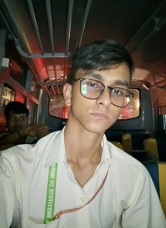 Call Boy Irfan - Male escort in Kolkata Photo 2 of 6