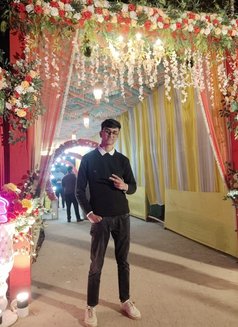 Call Boy Irfan - Male escort in Kolkata Photo 9 of 9