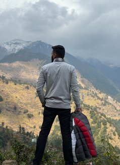 Call Boy & Massage Ahmedabad - Acompañantes masculino in Ahmedabad Photo 1 of 2