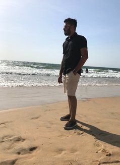Call Boy & Massage Ahmedabad - Acompañantes masculino in Ahmedabad Photo 2 of 2