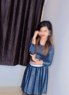 Call Divya to Book a Girl - puta in Bangalore Photo 4 of 5