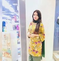 Call Girl in Karachi - puta in Karāchi