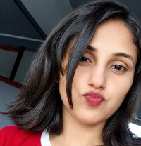 Anshika Singh Choudhary - puta in Bareilly