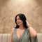 Call Girls in Delhi Escorts Serves - puta in New Delhi
