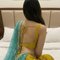 Call Girls in Delhi Escorts Serves - puta in New Delhi Photo 2 of 3