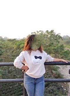 Call Girls in Munirka Delhi - escort in New Delhi Photo 2 of 2