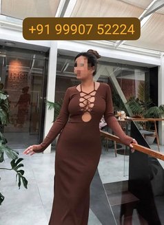 Call Girls in Noida Cash on Delivery - escort in Noida Photo 2 of 3