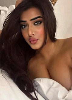 Call Girls in Tanu Best Provide Escort - escort in Noida Photo 2 of 8