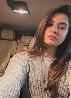 Call Girls Noida Escorts (₹9999) Cash Pa - escort in Noida Photo 2 of 2