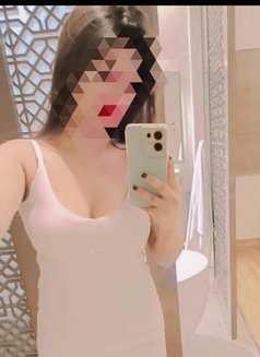 Kiran Priya (CAM MEET) - escort in Chennai Photo 2 of 4